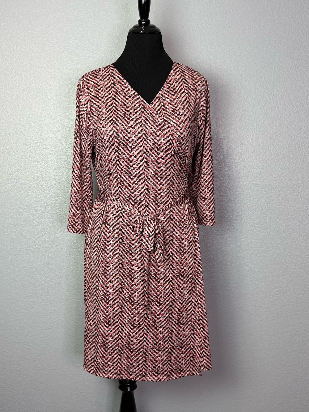 LuLaRoe XL Michelle Wrap Dress Red Black Chevron Print
